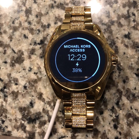 Michael Kors Access Bradshaw Smartwatch - Gold - Picture 4 of 6